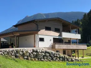 Haus Royal - Image 2