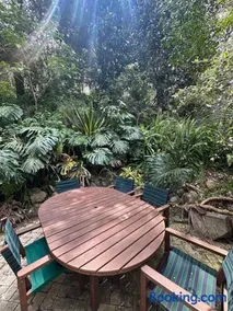 The Mt Nebo Green House - Image 4