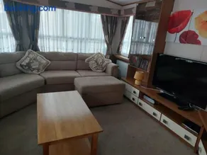 Cosy Caravan With Side Decking At Felixstowe Beach Holiday Park Ref 55012Sw - Image 2