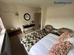 Cosy hideaway in leafy Lytham - Image 2