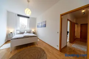 HYGGE Apartment Kaßberg mit 400mbit WLAN, Kaffeevollautomat & Self-Check-in - Image 5
