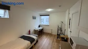The Solo Traveler's Suite - Image 4