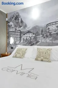 M4478 Mollino Rooms - Image 3