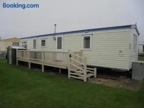 8 Berth on Sealands Everglade III - Image 2