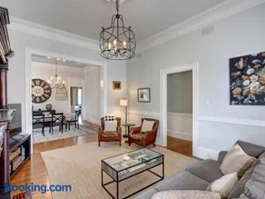 Parlor On Park - Image 2