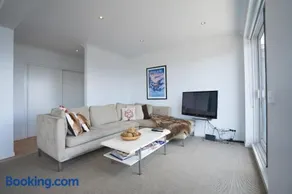Ski in-Ski out Hotham apt with Parking Undercover - Image 1
