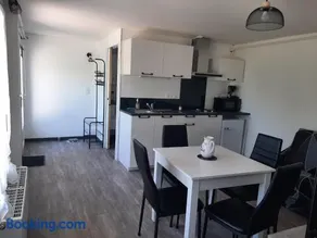 Appartement T1 bis proche centre ville - Image 1