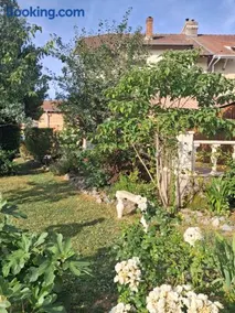 Au chant des mandarins 2 gites de 15 personnes et un 3ème gite à proximité de 12 - Image 1