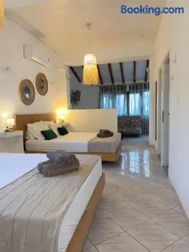 Del Sol Suites - Image 2