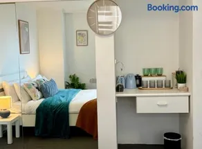 Sydney City Escape - Hotel Style Pool, Spa & Gym - Image 1