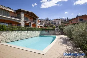 Apartment Laghetto with Pool - Image 4