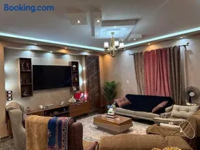 Elegant 3BR Apartment, Family Home in Obour City - Image 1
