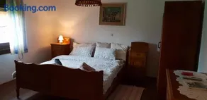 Holiday home Pustodol - Image 1
