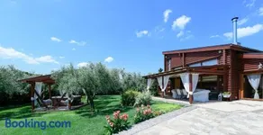 Lakkia - Wooden Residence - Image 1