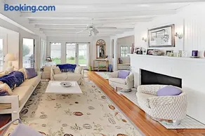 Buzzard Bay Retreat - Image 2