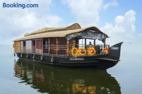 St. Mary Houseboat - Image 1