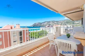 Sun and Seaviews Bay - Image 2