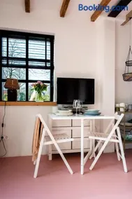Guesthouse Rotterdam, tinyhouse nearby Kralingen - Image 3