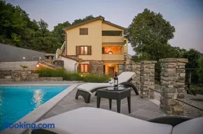 Villa Brbon - Serene Getaway - Image 4
