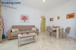 Kapris House - Image 1