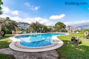 Bvq - Stunning Sea & Golf View Terrace - Image 3