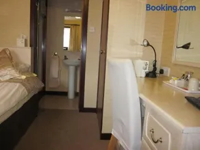 Albert Villa Guest House - Image 4