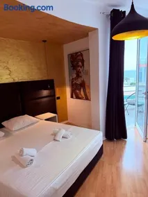 Diamond Boutique Hotel - City Centre - Image 3