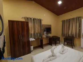 Veranda hillside retreat - Image 2