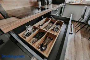 Pinska Guesthouse Cozy Apartment - Image 3