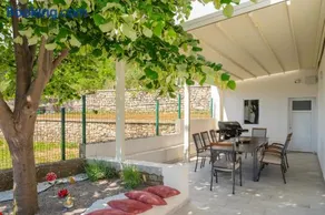 Villa Magnolia I Heated Pool & Hot Tub near Omiš, 10 Guests - Image 5