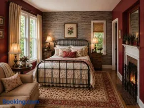 Historic McCormick Hotel - Image 2