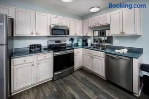 Sunset Cottages 4C Pet friendly condo - Image 5