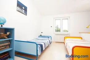 House 1808 - Image 3