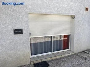 Charmant logement avec piscine - Image 2