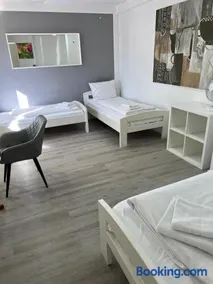 Julie Familie Zimmer mit 5 Betten und PrivatBad - Image 1
