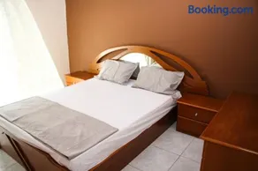 Chris Apartment - Image 2