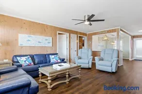 Paradise West by Emerald Isle Realty - Image 2