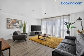 Central Belfast Apartments - Arena Suites - Image 2