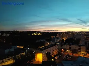 Appartement avec belle vue dégagée du 11e étage - Image 1