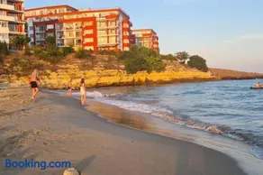Marina View Fort Beach Studio - Image 2