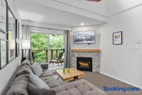 Glaciers Reach by Allseason Vacation Rentals - Image 3