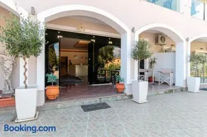 Porto Marina Aparthotel - Image 5