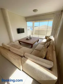 PH Marina Apartments - Image 1