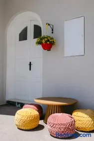 Megalochori Traditional House with Jacuzzi - Image 3