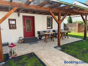 Bei der Kahnfährfrau Mit NEUEM Innenhof Garten - Image 1