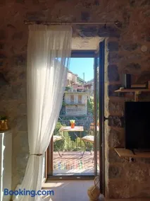 Theta Guesthouse - Image 3