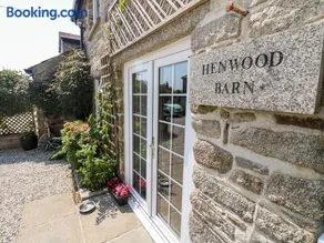 Henwood Barn - Image 2
