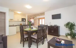 Two-Bedroom Holiday Home 0 In Filipana - Image 2