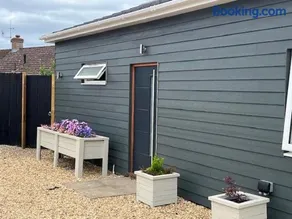 Hazel Cottage - Image 2