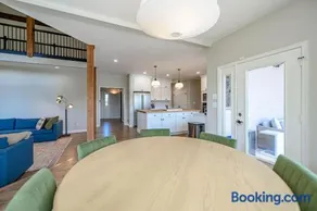 Elegant Fulton Columbia Estate 8 bd 6 ba on 10 acres - Image 1